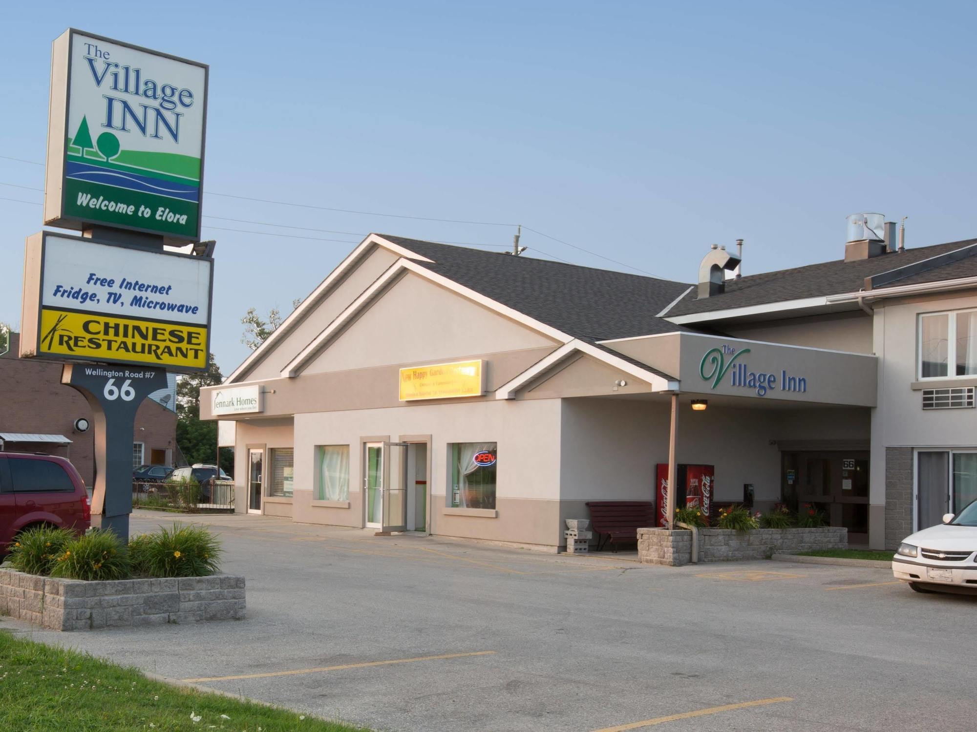 The Village Inn Elora Exterior photo